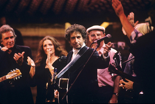 众星云集的民谣摇滚诗人-Bob Dylan三十周年纪念演唱会
