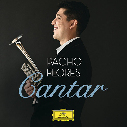Pacho Flores与管弦乐团歌唱小号的优美旋律